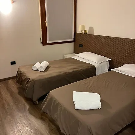Hotel Damodoro 3*