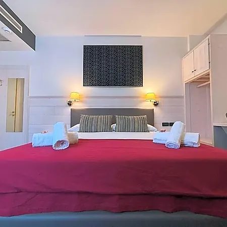 Damodoro Hotel 3*
